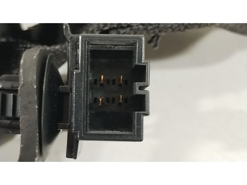 Recambio de enganche cinturon trasero central para audi a1 sportback (gba) 30 tfsi referencia OEM IAM 6F0857739B  