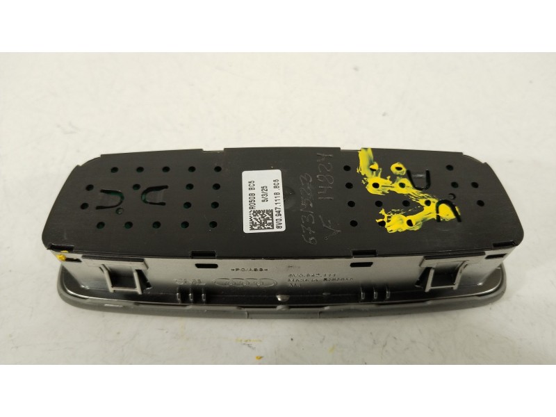 Recambio de luz interior para audi a1 sportback (gba) 30 tfsi referencia OEM IAM 8V0947111B  