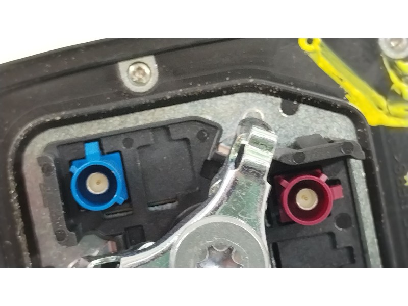 Recambio de antena para audi a1 sportback (gba) 30 tfsi referencia OEM IAM 4M0035503R  