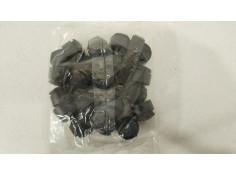 Recambio de embellecedor para audi a1 sportback (gba) 30 tfsi referencia OEM IAM 8W0600026F  