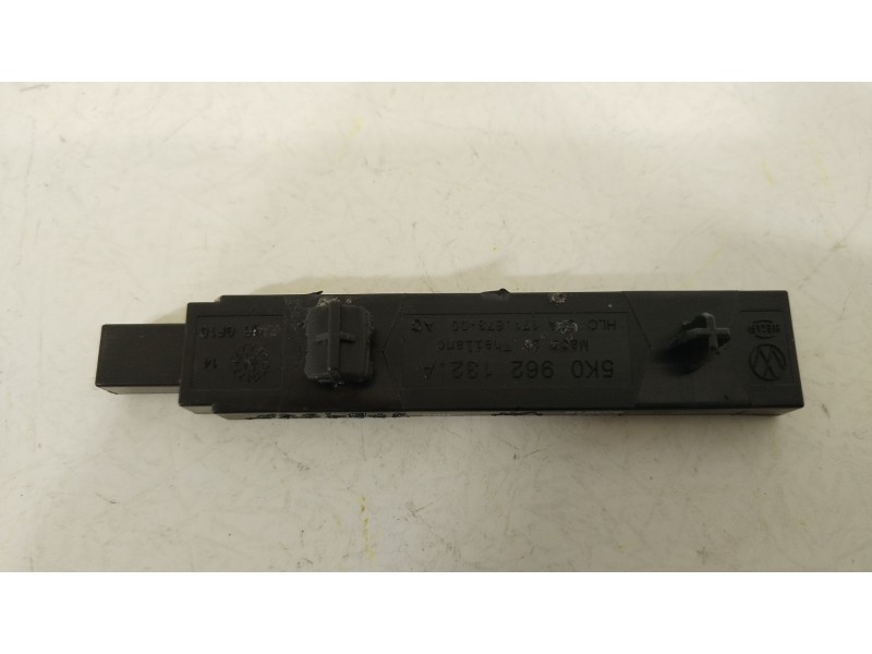 Recambio de antena para audi a1 sportback (gba) 30 tfsi referencia OEM IAM 5K0962132A  