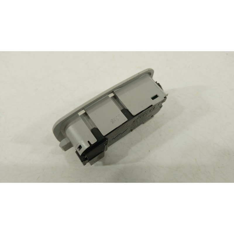 Recambio de luz interior para hyundai kona (os, ose, osi) 1.6 gdi hybrid referencia OEM IAM 92896KL000  