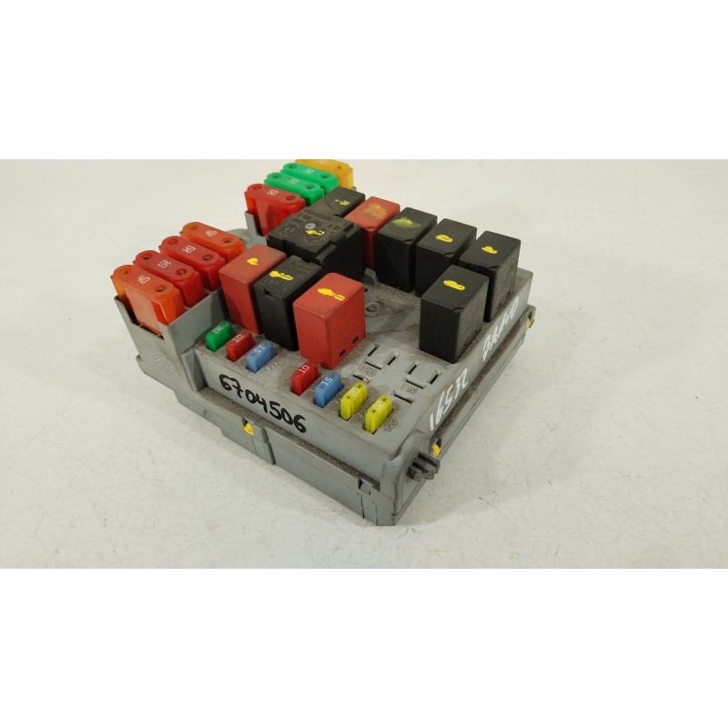 Recambio de caja reles / fusibles para fiat bravo ii (198_) 1.9 d multijet (198axb1a) referencia OEM IAM 51775688  