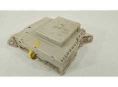 Recambio de caja reles / fusibles para lexus is ii (_e2_) 220d (ale20) referencia OEM IAM 8273053023 8267253040 8922153143 2