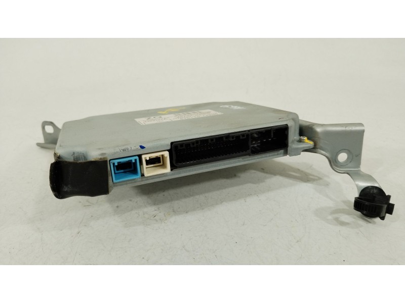 Recambio de modulo electronico para lexus is ii (_e2_) 220d (ale20) referencia OEM IAM 8679253050 51611014250 