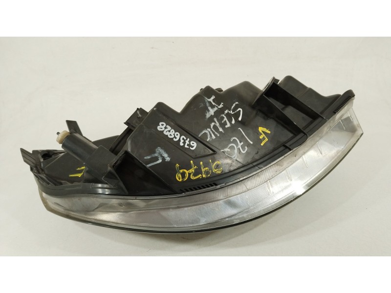 Recambio de faro izquierdo para renault scenic ii 1.6 16v referencia OEM IAM 260605447R  