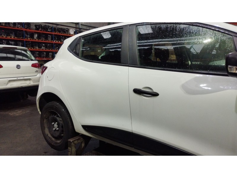 Recambio de puerta trasera derecha para renault clio iv (bh_) 1.5 dci 75 referencia OEM IAM   