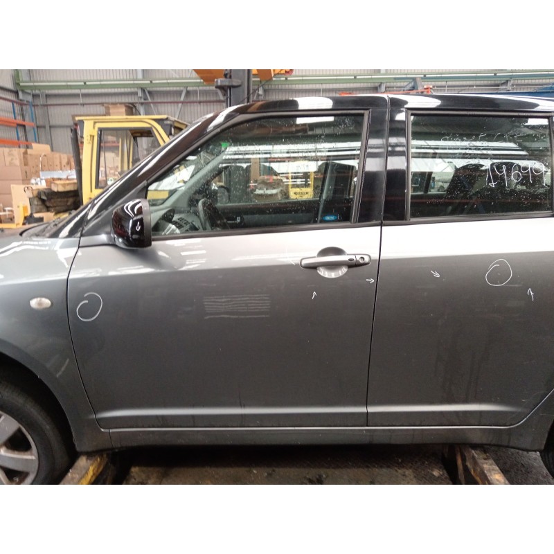Recambio de puerta delantera izquierda para suzuki swift iii (mz, ez) 1.3 (rs 413) referencia OEM IAM 6800262K00000  