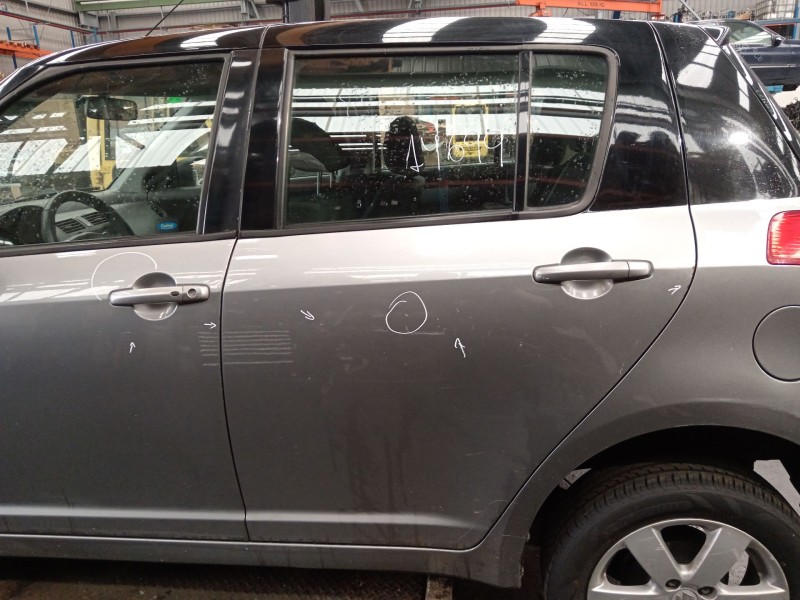 Recambio de puerta trasera izquierda para suzuki swift iii (mz, ez) 1.3 (rs 413) referencia OEM IAM 6800462J00  