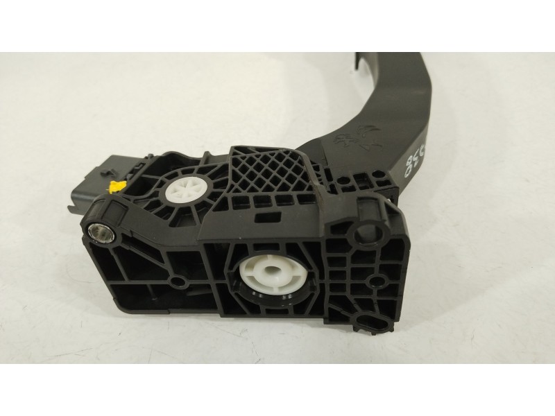 Recambio de potenciometro pedal para peugeot traveller autobús (v_) 2.0 bluehdi 145 referencia OEM IAM 9839353480  
