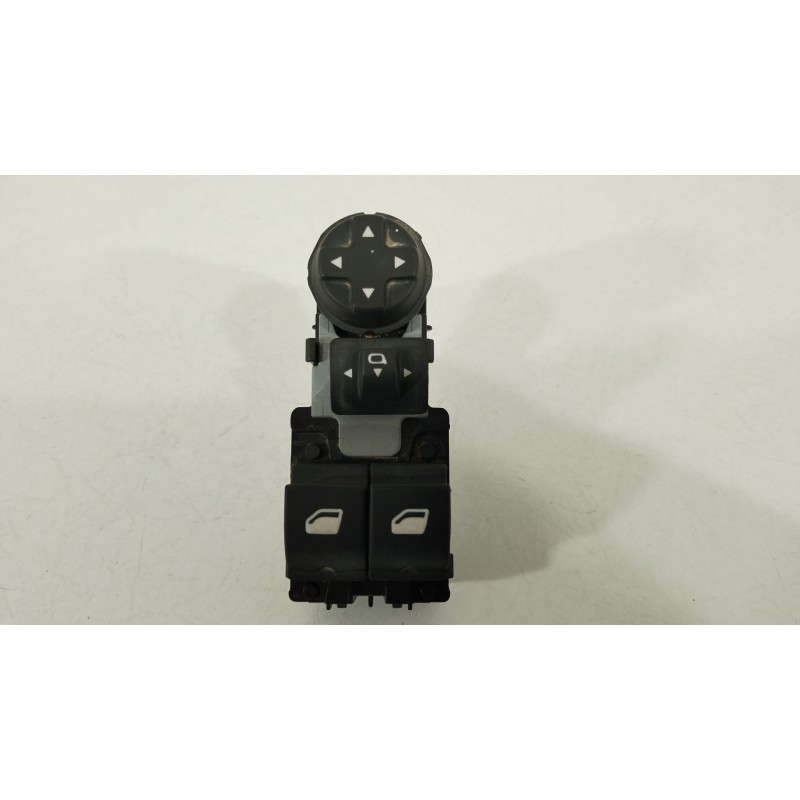 Recambio de mando elevalunas delantero izquierdo para peugeot traveller autobús (v_) 2.0 bluehdi 145 referencia OEM IAM 96784561