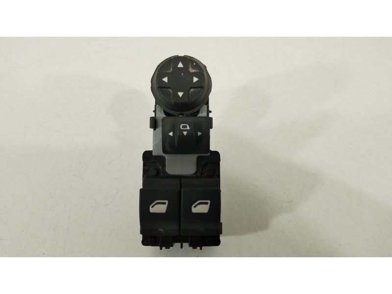 Recambio de mando elevalunas delantero izquierdo para peugeot traveller autobús (v_) 2.0 bluehdi 145 referencia OEM IAM 96784561