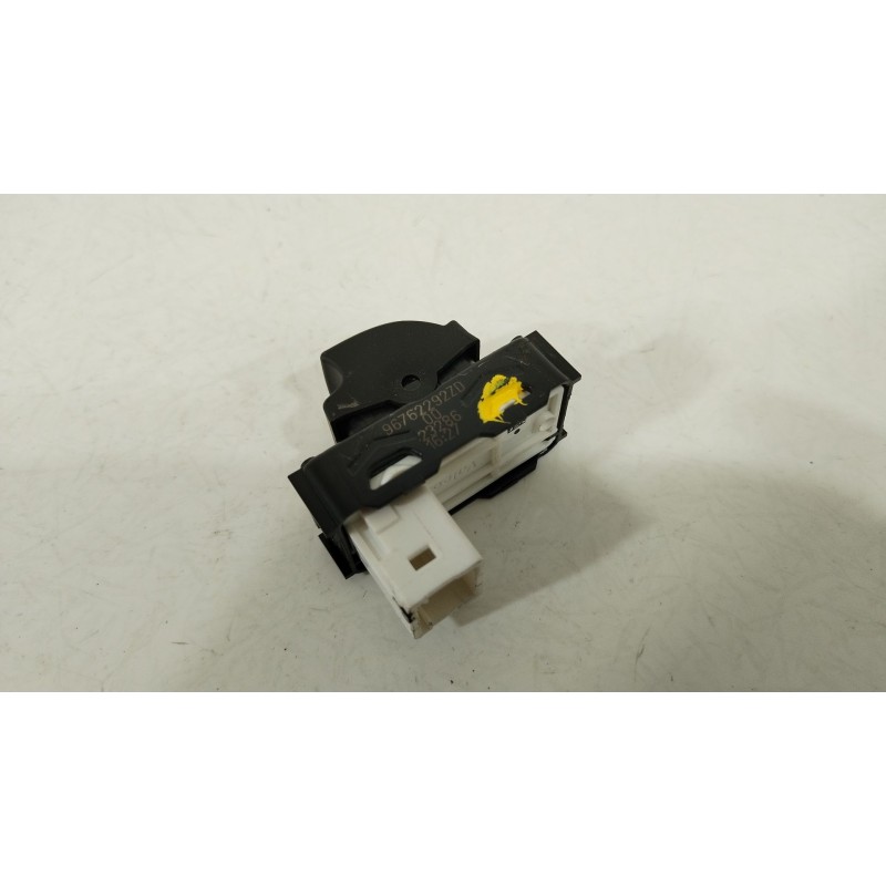 Recambio de mando elevalunas delantero derecho para peugeot traveller autobús (v_) 2.0 bluehdi 145 referencia OEM IAM 96762292ZD