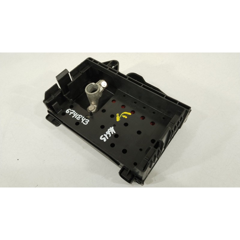 Recambio de caja reles / fusibles para opel astra j sedán 1.7 cdti (69) referencia OEM IAM 13368498 36592271 