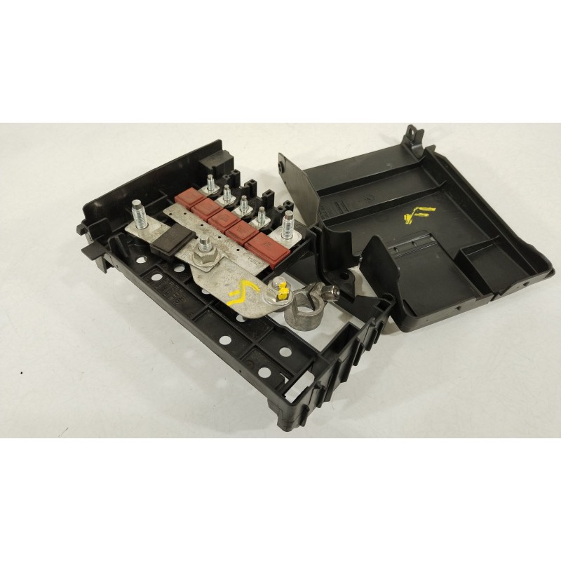 Recambio de caja reles / fusibles para opel astra j sedán 1.7 cdti (69) referencia OEM IAM 13368498 36592271 