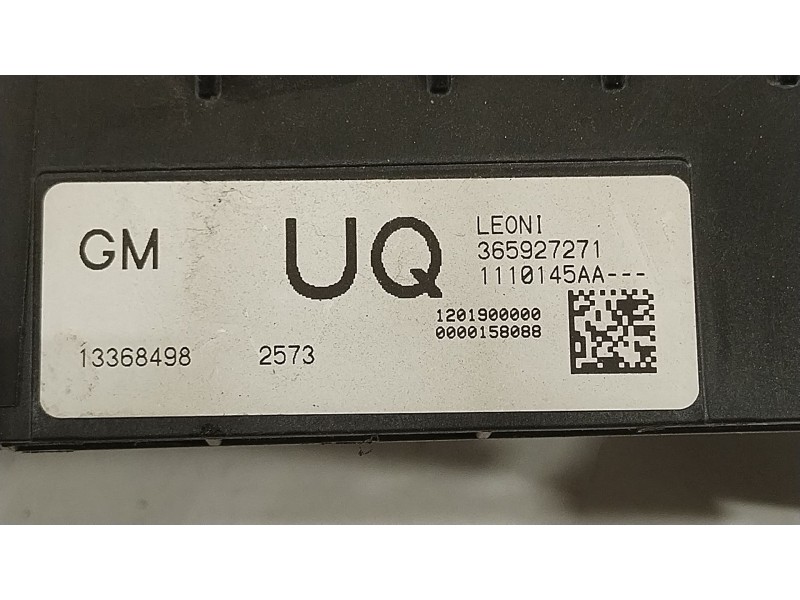 Recambio de caja reles / fusibles para opel astra j sedán 1.7 cdti (69) referencia OEM IAM 13368498 36592271 