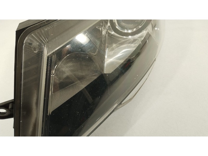 Recambio de faro izquierdo para skoda superb ii (3t4) 2.0 tdi 16v referencia OEM IAM 3T1941015F 1EL01131401 