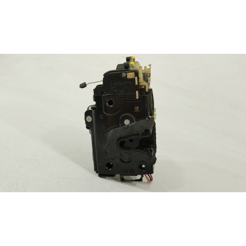 Recambio de cerradura puerta trasera izquierda para volkswagen polo iv (9n_, 9a_) 1.6 16v referencia OEM IAM 3B4839015AN  