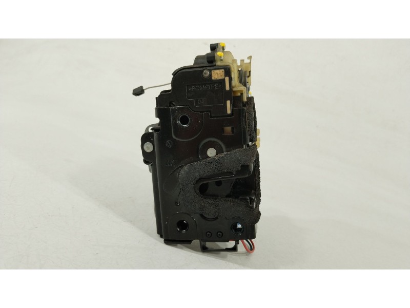 Recambio de cerradura puerta trasera izquierda para volkswagen polo iv (9n_, 9a_) 1.6 16v referencia OEM IAM 3B4839015AN  