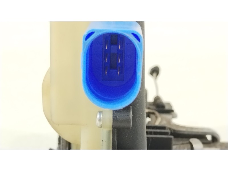 Recambio de cerradura puerta trasera izquierda para volkswagen polo iv (9n_, 9a_) 1.6 16v referencia OEM IAM 3B4839015AN  