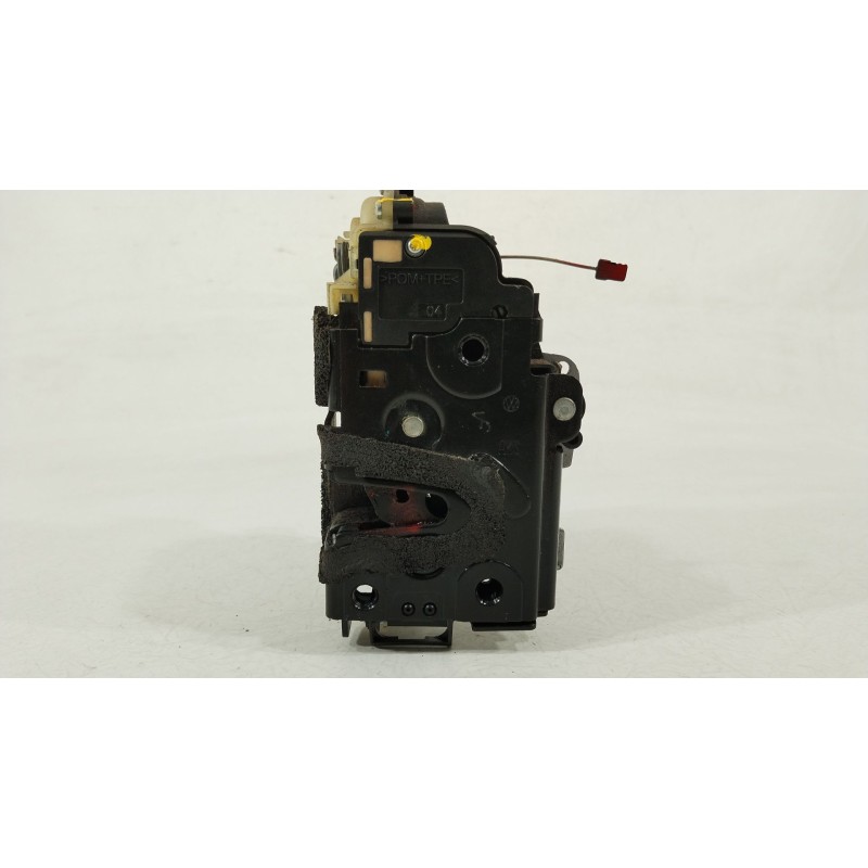 Recambio de cerradura puerta trasera derecha para volkswagen polo iv (9n_, 9a_) 1.6 16v referencia OEM IAM 3B4839016AN  