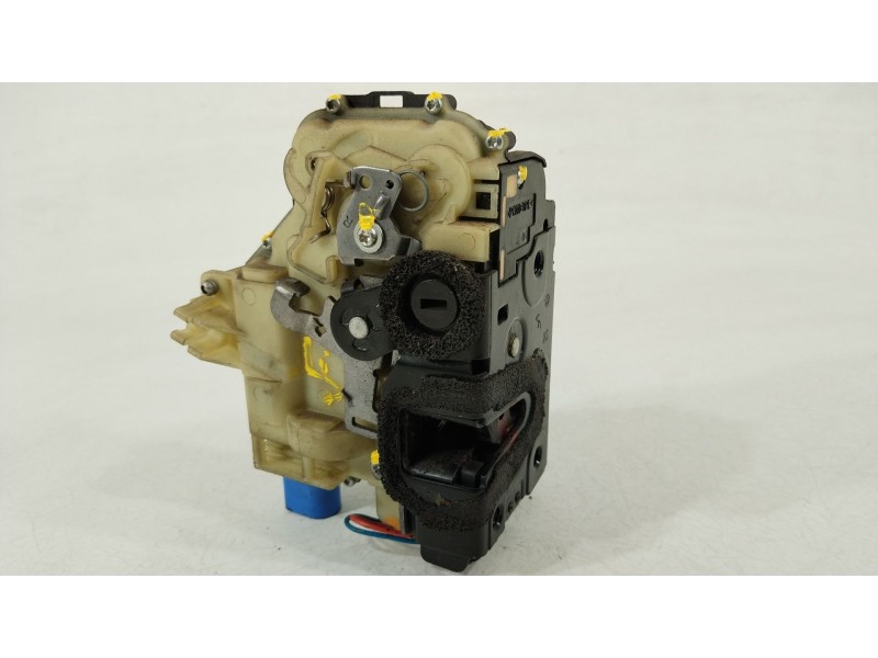 Recambio de cerradura puerta trasera derecha para volkswagen polo iv (9n_, 9a_) 1.6 16v referencia OEM IAM 3B4839016AN  