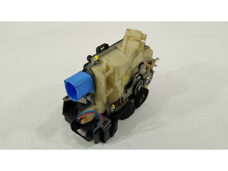 Recambio de cerradura puerta trasera derecha para volkswagen polo iv (9n_, 9a_) 1.6 16v referencia OEM IAM 3B4839016AN  