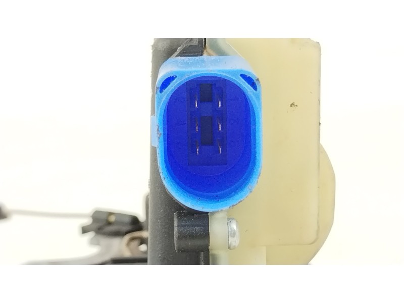 Recambio de cerradura puerta trasera derecha para volkswagen polo iv (9n_, 9a_) 1.6 16v referencia OEM IAM 3B4839016AN  