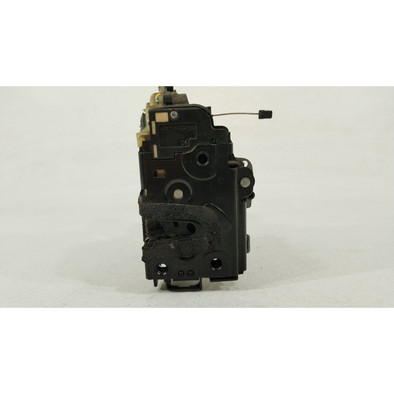 Recambio de cerradura puerta delantera derecha para volkswagen polo iv (9n_, 9a_) 1.6 16v referencia OEM IAM 3B1837016CC  