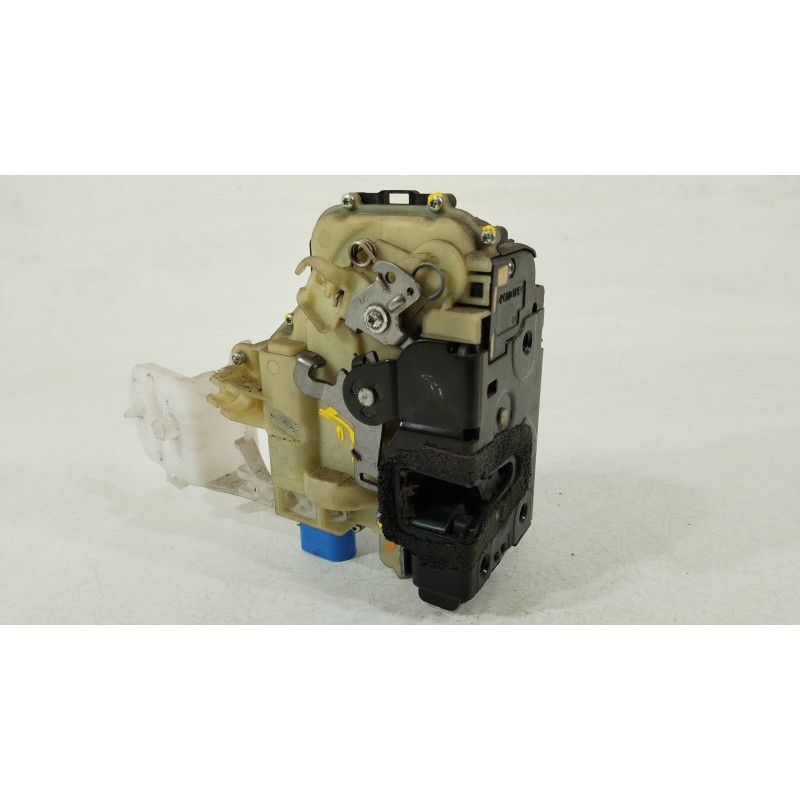 Recambio de cerradura puerta delantera derecha para volkswagen polo iv (9n_, 9a_) 1.6 16v referencia OEM IAM 3B1837016CC  