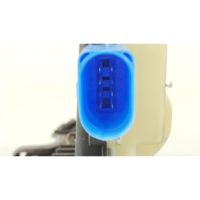 Recambio de cerradura puerta delantera derecha para volkswagen polo iv (9n_, 9a_) 1.6 16v referencia OEM IAM 3B1837016CC  