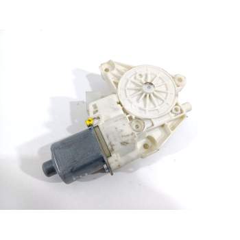 MOTOR ELEVALUNAS DELANTERO IZQUIERDO A2469065100 