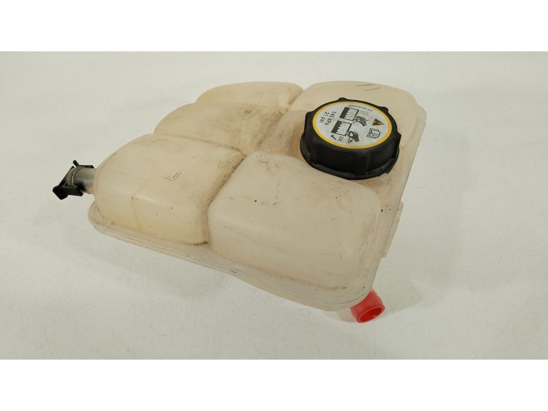 Recambio de deposito expansion para ford focus iii 1.5 tdci referencia OEM IAM 8V618K218AE  