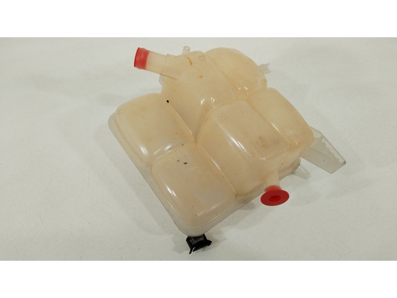 Recambio de deposito expansion para ford focus iii 1.5 tdci referencia OEM IAM 8V618K218AE  