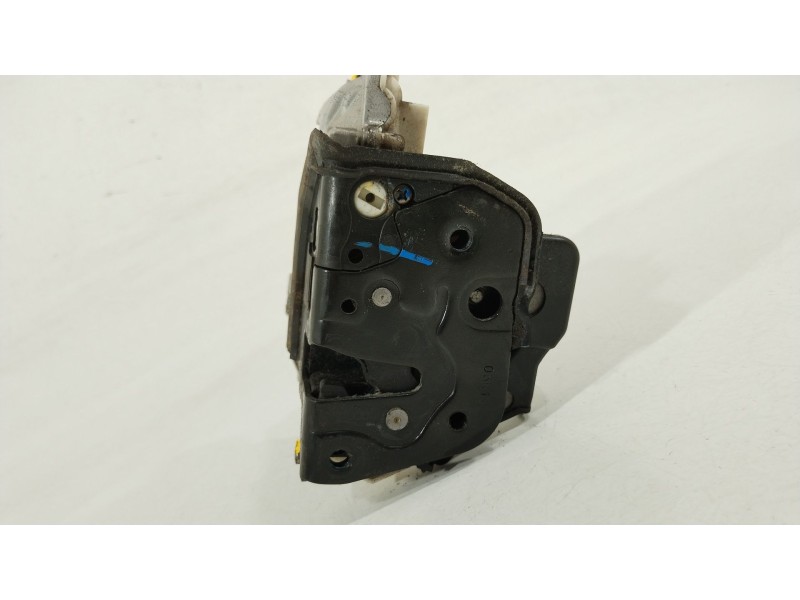 Recambio de cerradura puerta delantera derecha para seat exeo st (3r5) 2.0 tdi referencia OEM IAM 8E1837616AA  