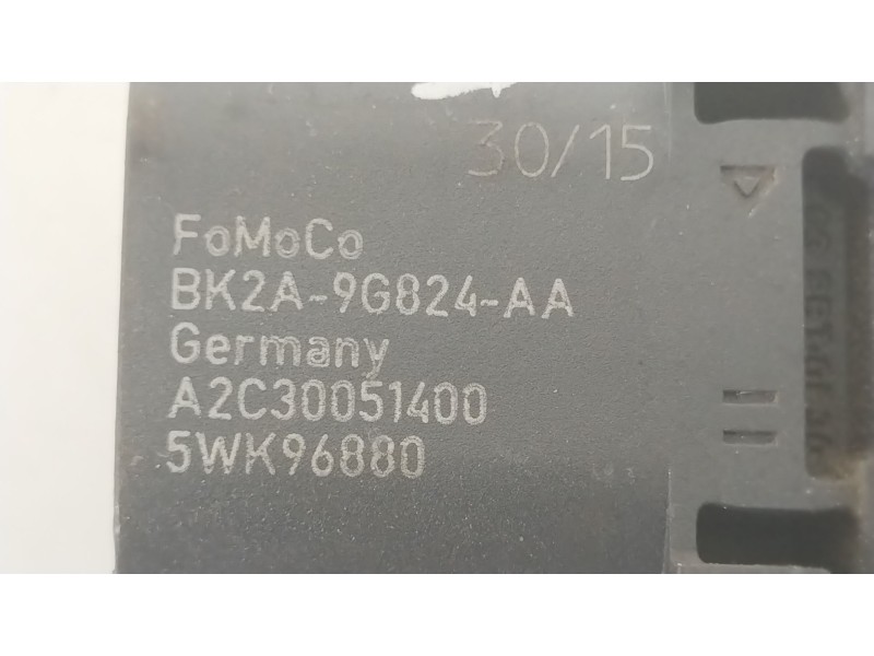 Recambio de sensor presion para ford focus iii 1.5 tdci referencia OEM IAM BK2A9G824AA  