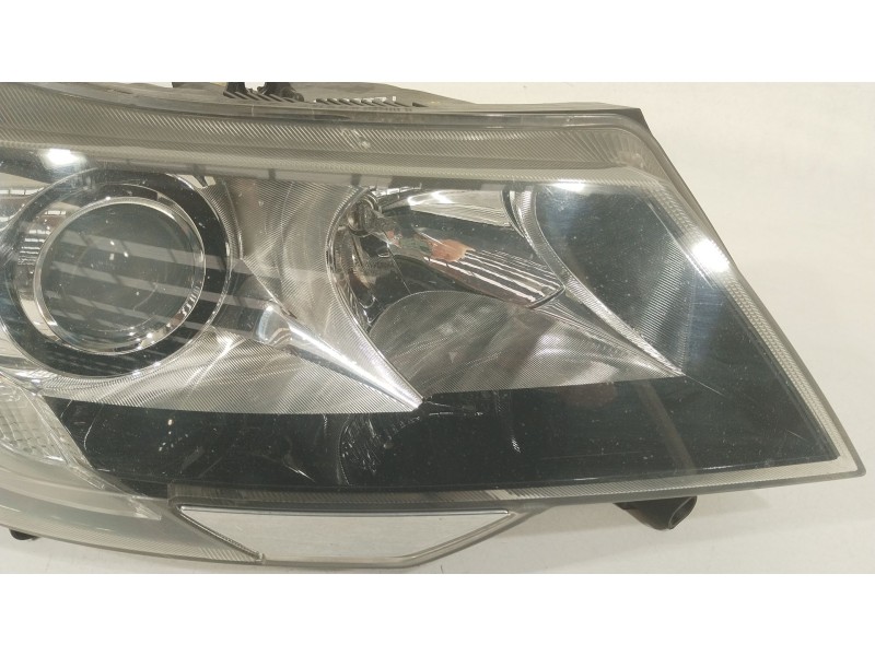 Recambio de faro derecho para skoda superb ii (3t4) 2.0 tdi 16v referencia OEM IAM 3T1941016F 1EL01131402 