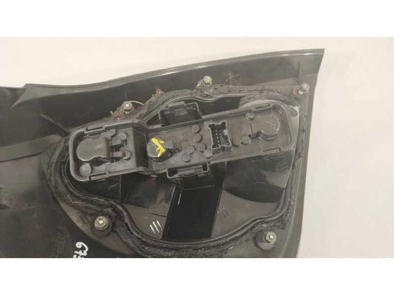 Recambio de piloto trasero derecho para nissan almera ii hatchback (n16) 2.2 di referencia OEM IAM 26550BN011  