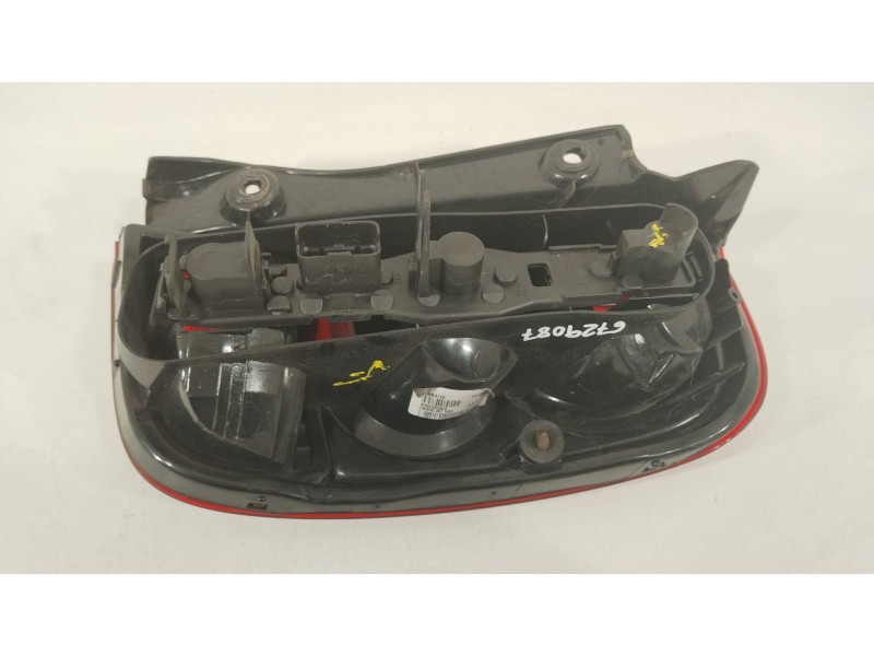 Recambio de piloto trasero izquierdo para nissan micra iii (k12) 1.4 16v referencia OEM IAM 26555BC500 89038563 