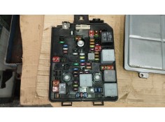 Recambio de caja reles / fusibles para opel mokka / mokka x (j13) 1.6 cdti (_76) referencia OEM IAM 94520912  