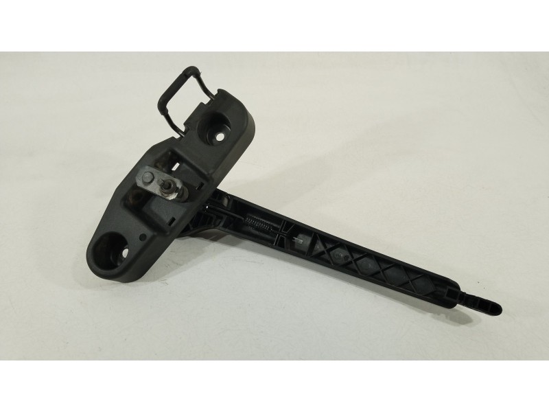 Recambio de brazo limpia trasero para peugeot traveller autobús (v_) 2.0 bluehdi 145 referencia OEM IAM 9682979680  