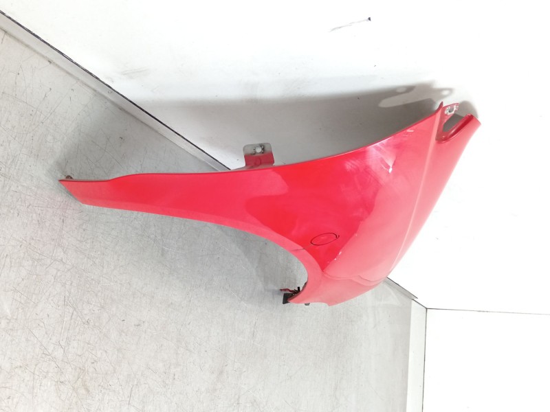 Recambio de aleta delantera derecha para volkswagen polo iv (9n_, 9a_) 1.6 16v referencia OEM IAM 6Q0821105E  