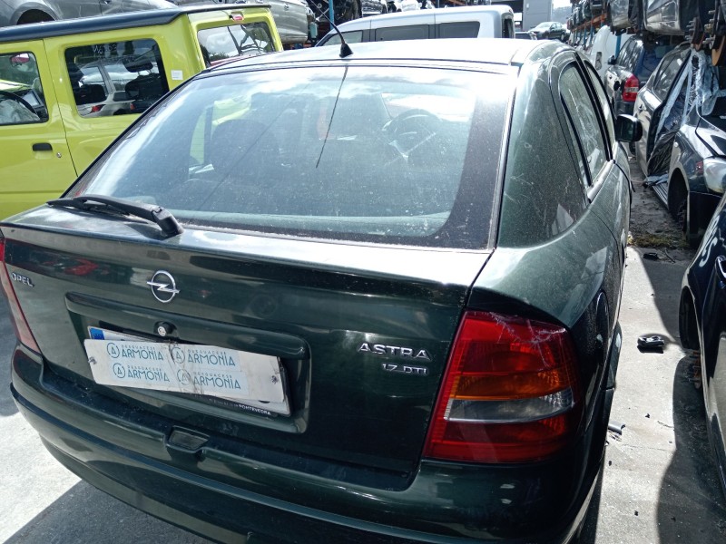 opel astra g hatchback (t98) del año 2001