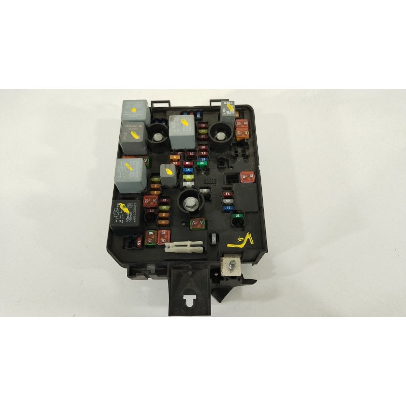 Recambio de caja reles / fusibles para opel mokka / mokka x (j13) 1.6 cdti (_76) referencia OEM IAM 94520912  