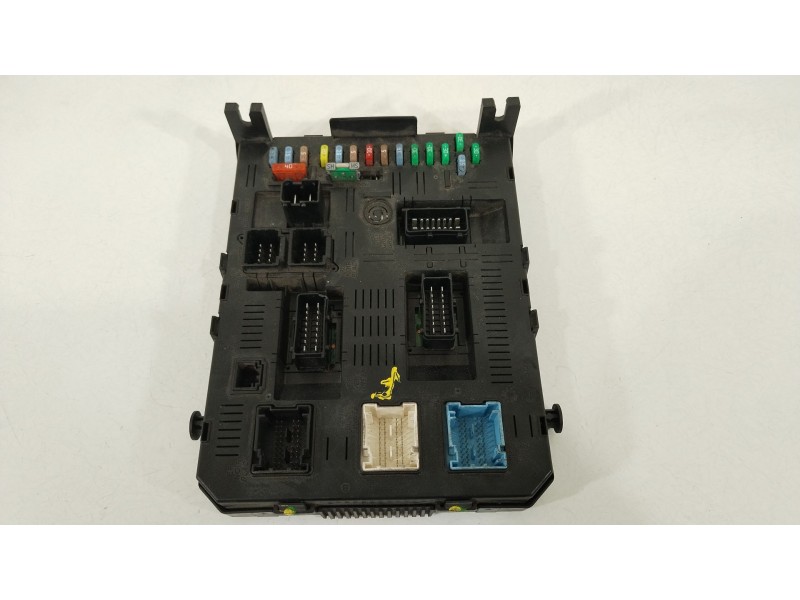 Recambio de caja reles / fusibles para peugeot 307 (3a/c) 2.0 hdi 135 referencia OEM IAM 9663510480 BSI2004H04 