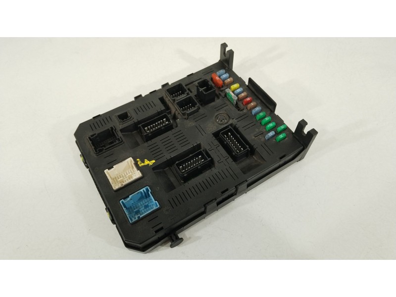 Recambio de caja reles / fusibles para peugeot 307 (3a/c) 2.0 hdi 135 referencia OEM IAM 9663510480 BSI2004H04 