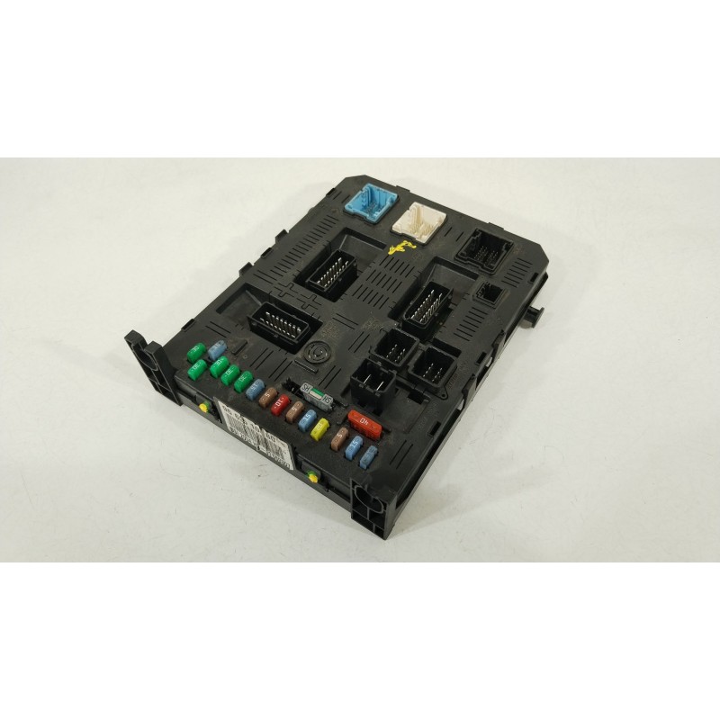 Recambio de caja reles / fusibles para peugeot 307 (3a/c) 2.0 hdi 135 referencia OEM IAM 9663510480 BSI2004H04 