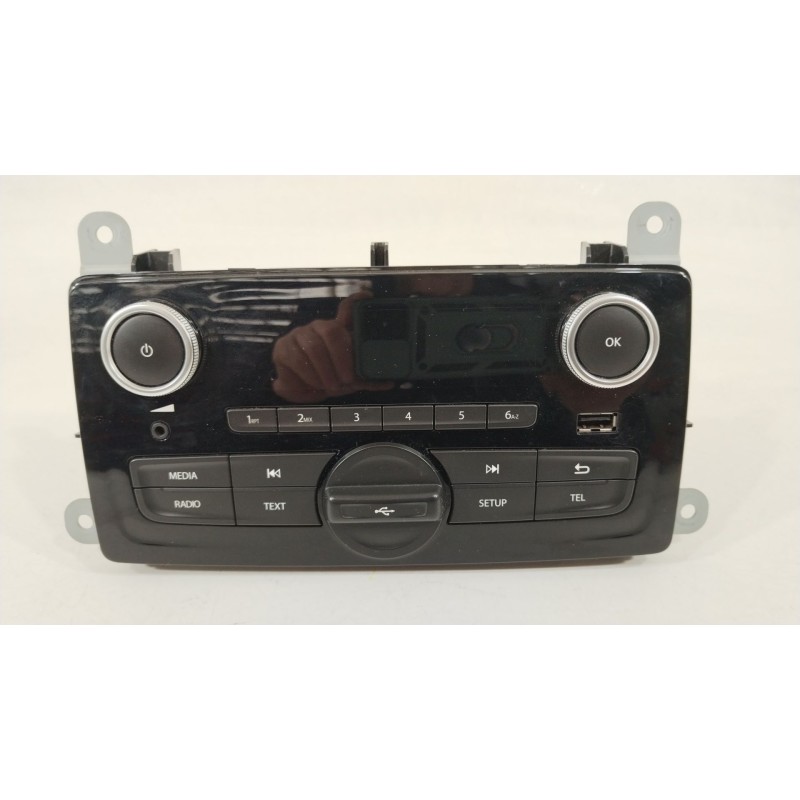 Recambio de sistema audio / radio cd para renault clio iv (bh_) 1.5 dci 75 referencia OEM IAM 281153307R  