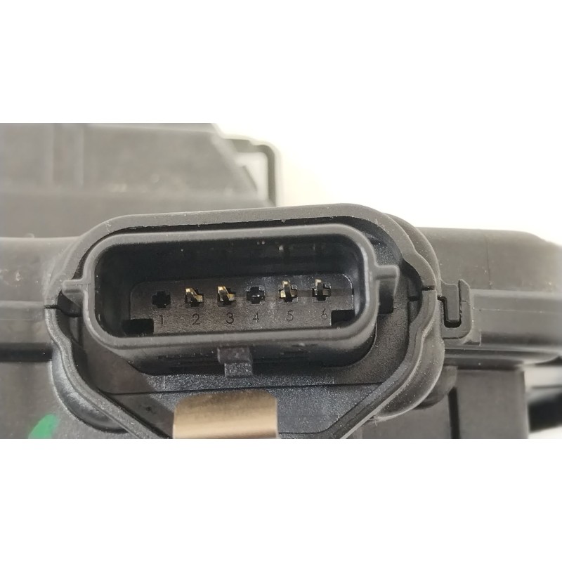 Recambio de cerradura puerta delantera derecha para renault clio iv (bh_) 1.5 dci 75 referencia OEM IAM 805024563R  