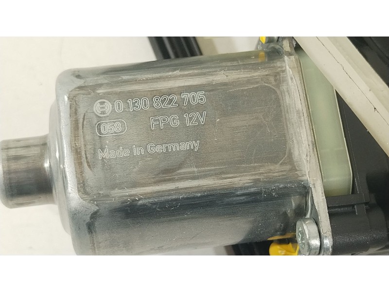 Recambio de elevalunas delantero izquierdo para audi a1 sportback (gba) 30 tfsi referencia OEM IAM 82G837461A 8W0959801 